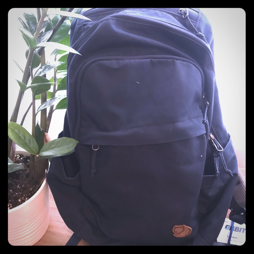 Fjaraven 20 L Navy Blue Backpack